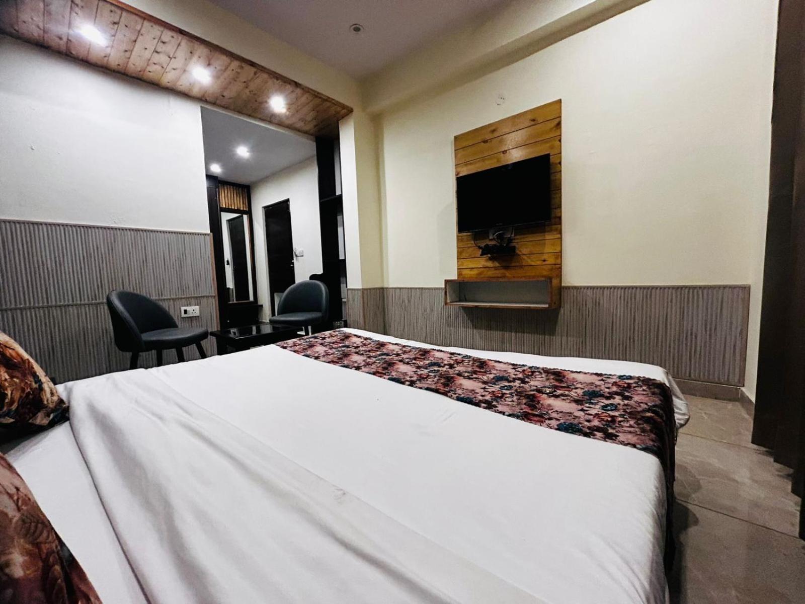 Hangout Inn Bhāgalpur Exterior foto